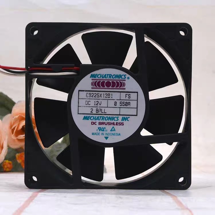 Quạt làm mát MECHATRONICS E9225X12B1 DC12V 0.550 A Ba dây 9225