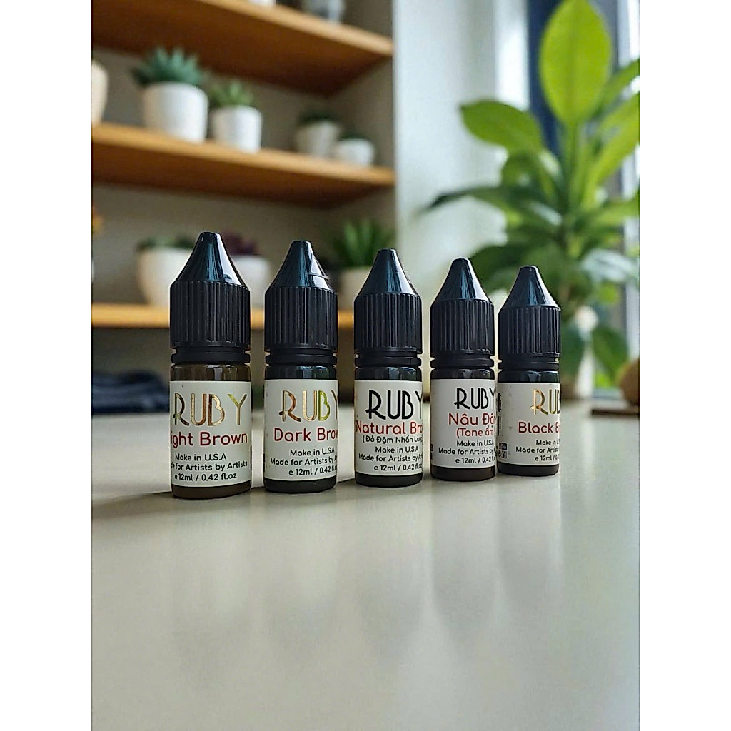 Mực Mày Ruby Phạm Lan Phương