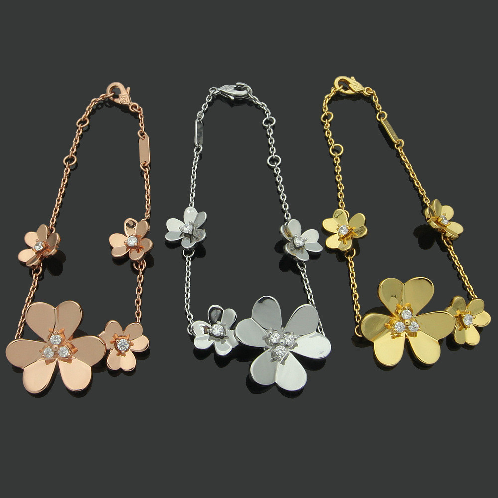 JDKB Set of bracelets with letter and clover designs for women4A flower vc Three-leaf, large, smooth
