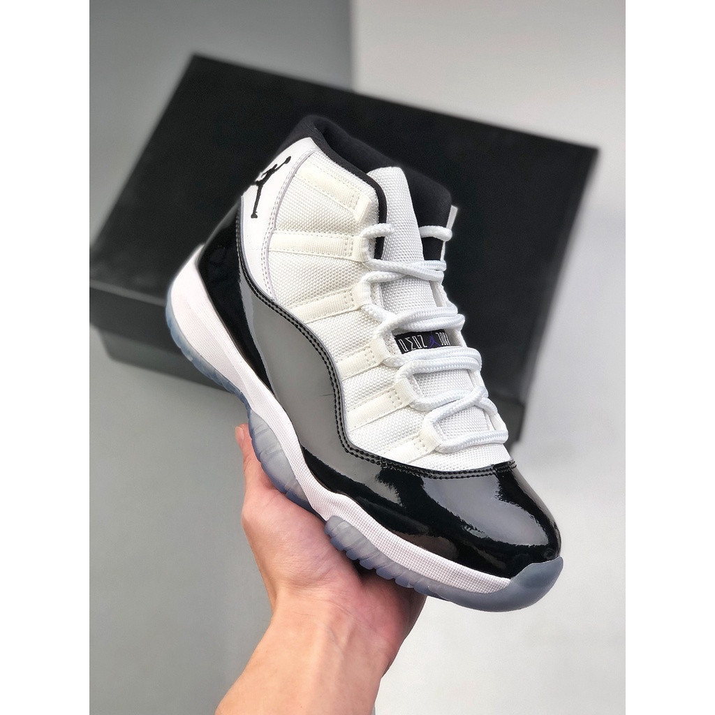 Air Jordan 11 Concord AJ11 mới màu đen trắng khắc lại Jordan 11 giày bóng rổ cao cấp Kang khóa da sá