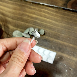Miếng dán bấc nến - Keo dán đế bấc, tim nến