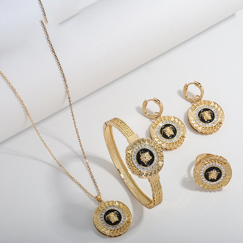 Bộ đồ trang sức vòng cổ 4 món Medusa Portrait Zircon