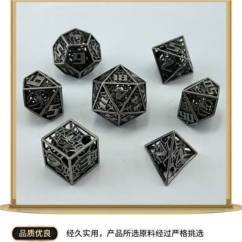 Kim loại rỗng hình nhện rồng Poker và Dungeon Polyhedron Board Game Cthulhu DND Dice Set
