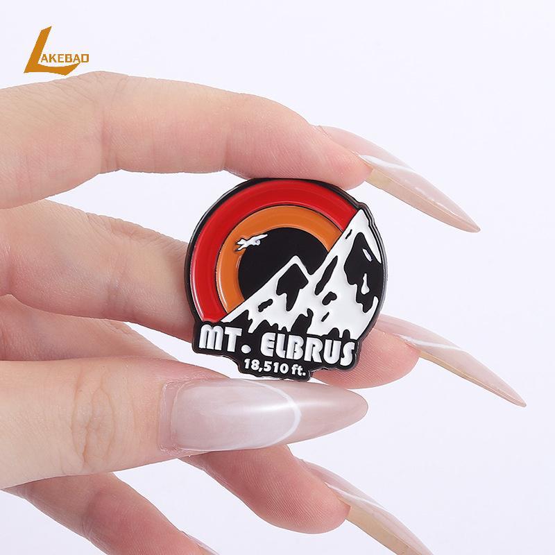 [LAKEBAO] Nga Elbrus Mount Men Pins Phong cảnh tự nhiên Sunrise Snow Mountain Trâm cài Bapa Ve áo Hu
