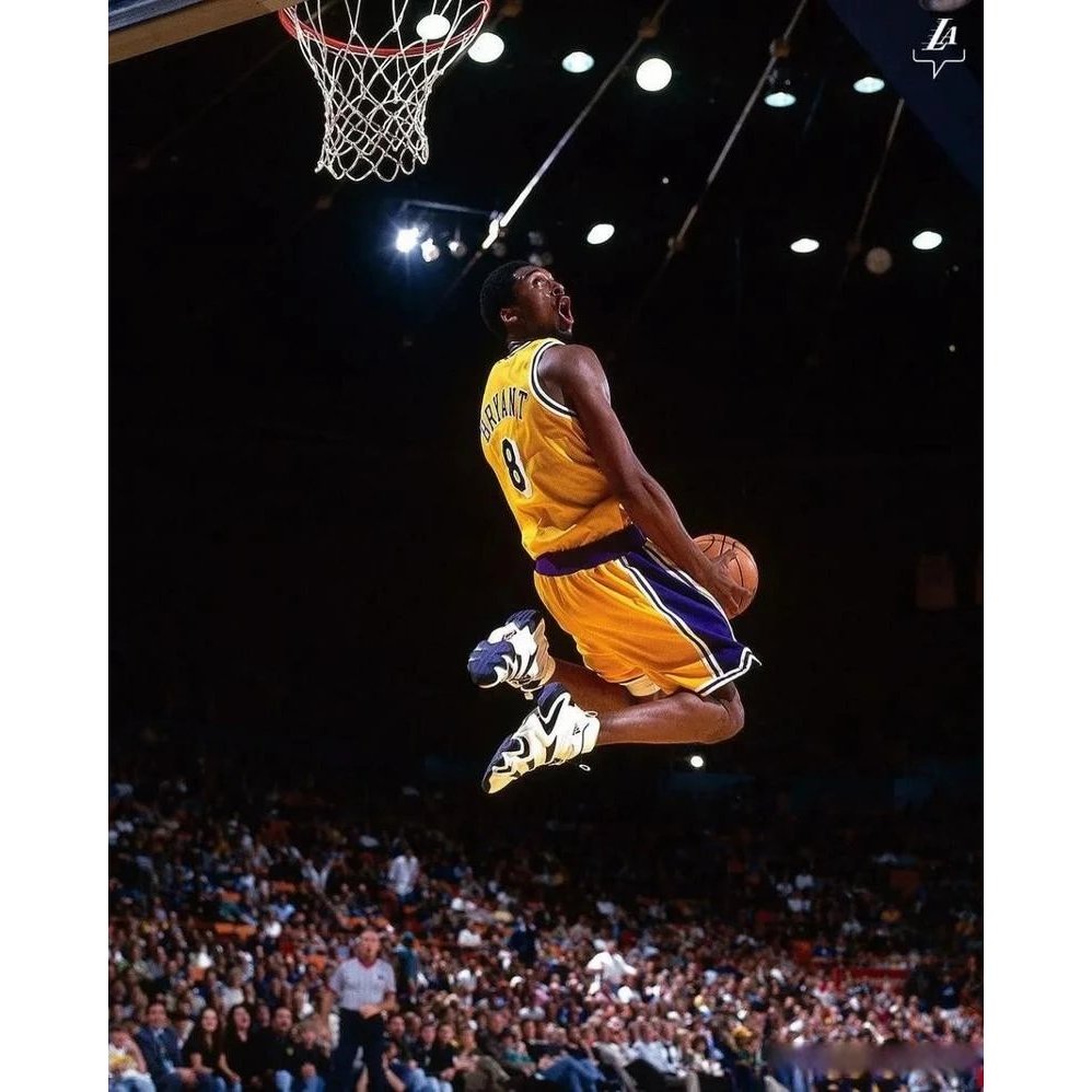 Kobe Bryant No. 8 Retro (Kobe Bryant) NBA League Lakers Retro Hot Press Jersey Dữ liệu lưới đồng bộ 