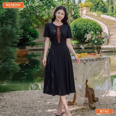 Đầm thiết kế BEMINE cổ tròn có vạt ngoài dáng chữ A phù hợp đi làm-B741