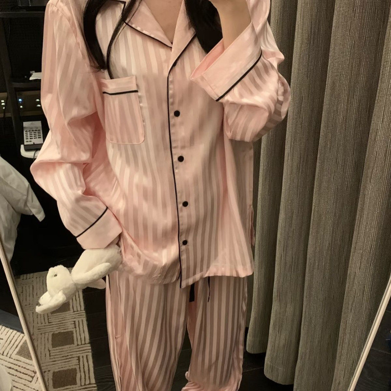 Bộ đồ ngủ sọc hồng Tencel Bộ đồ ngủ màu hồng che thịt Quần dài tay