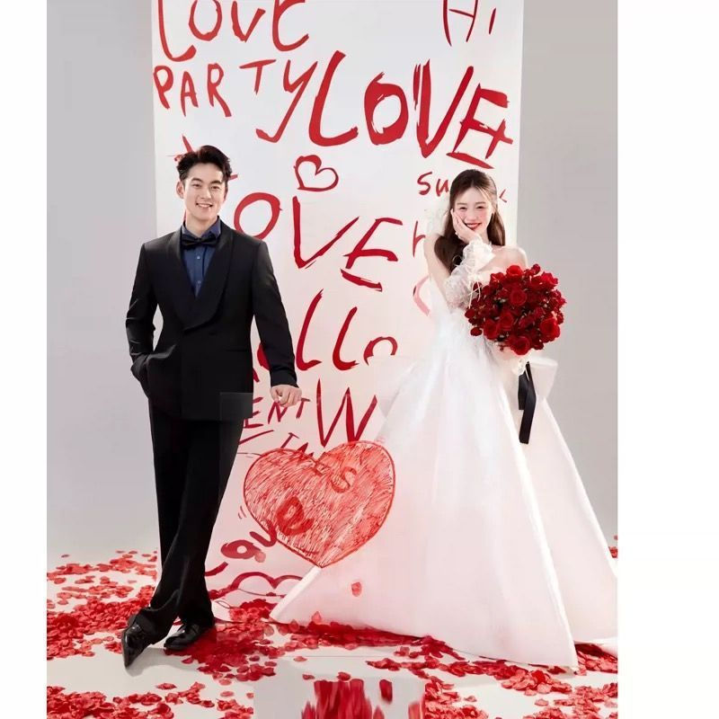 Department love2026New red Korean background12y Mother's background heart-shaped wedding photo props