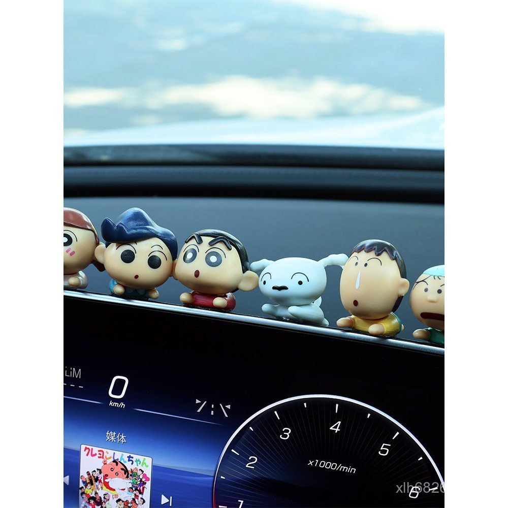 Crayon Shin-Chan Đồ trang trí ô tô Papa Shin-Chan Màn hình hiển thị ô tô dễ thương Bảng điều khiển t