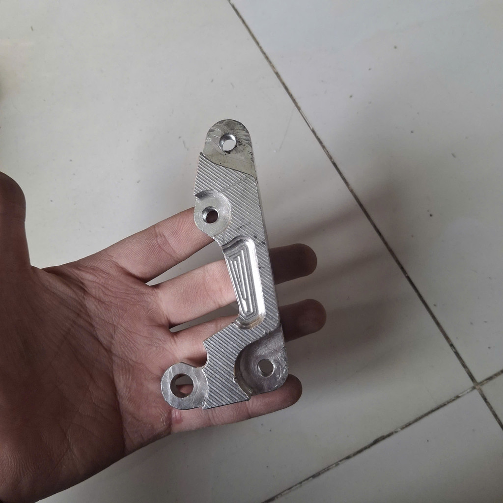 ( Hàng cũ xước như hình ) Pát vario 2017 đĩa 220mm ARM Racing ( 0012131 HA)