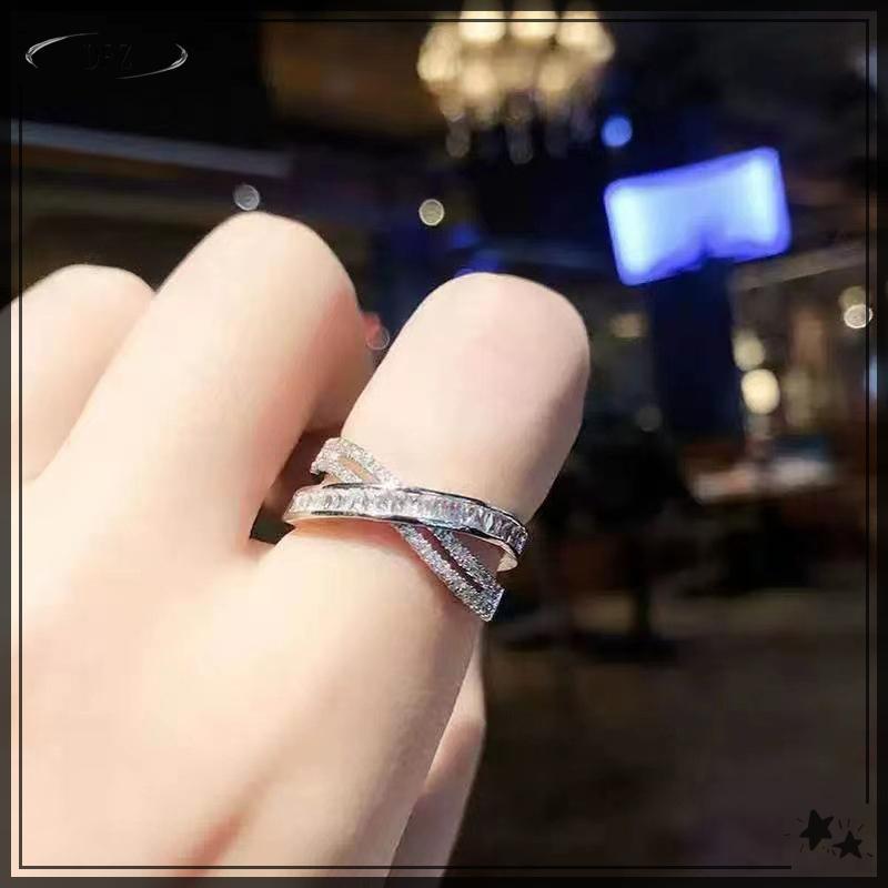 Nhẫn TOMJ xu hướng thời trang Việt Nam