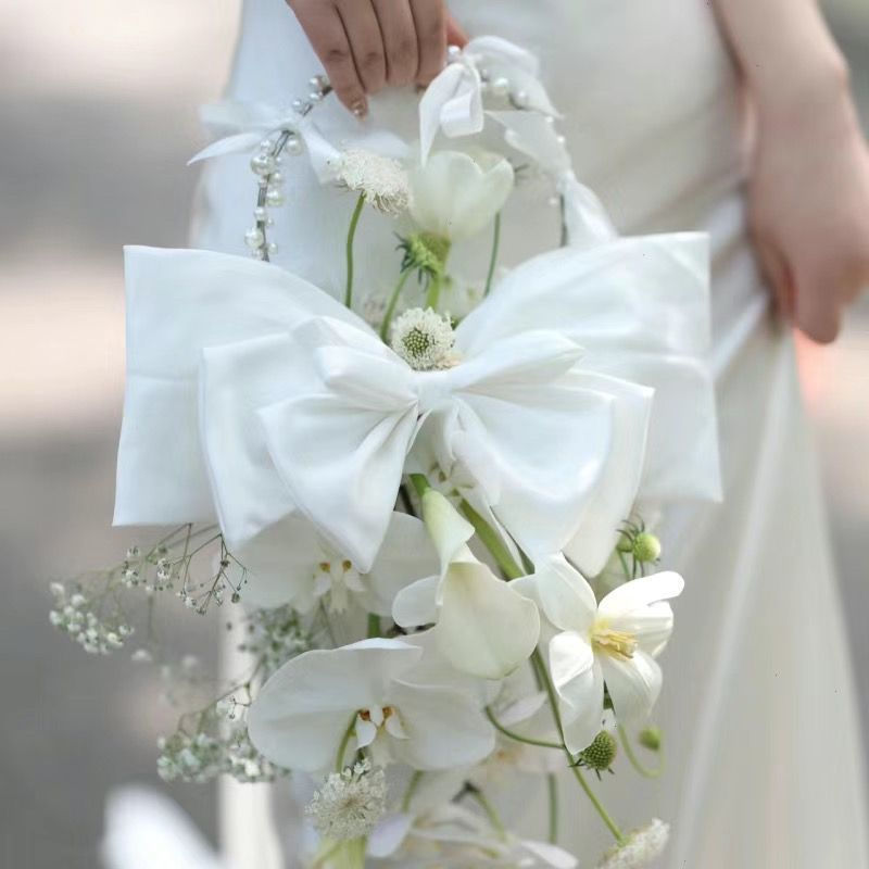 Hand-held high-end circular pearl bridal photo prop flower bouquet for marriage registration, new pr