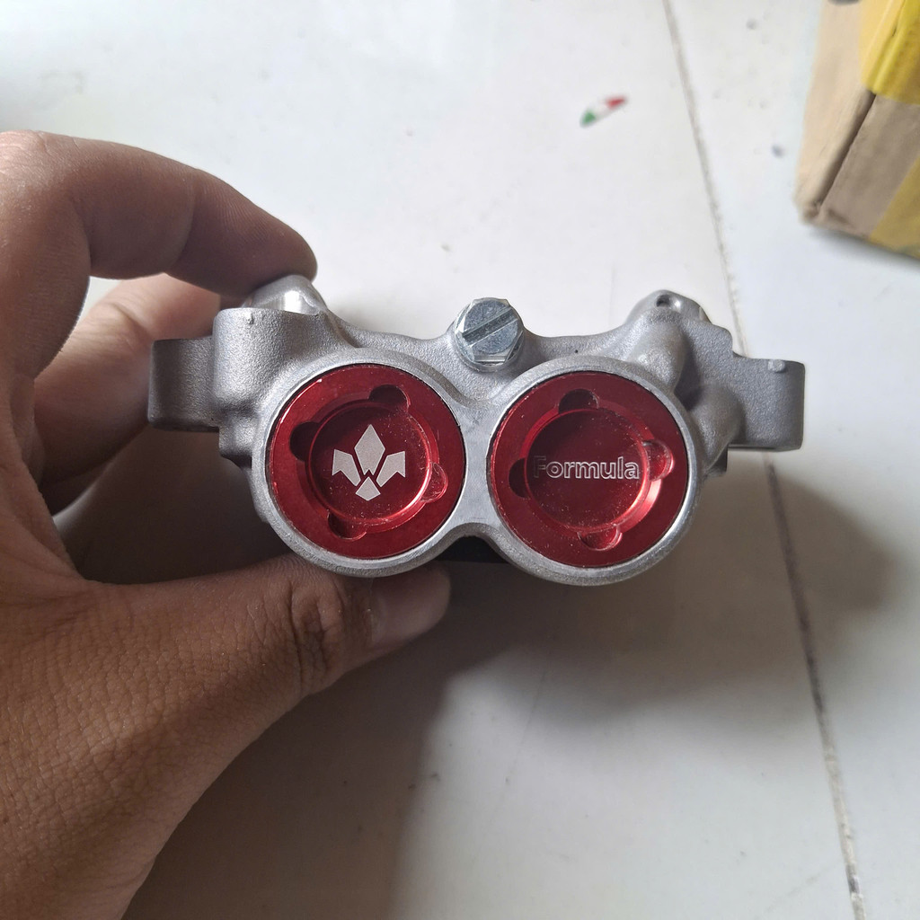 (Hàng cũ) Heo dầu 4 pis fomula như hình ARM Racing-Nhi