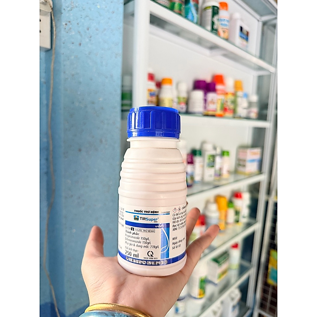 Tilt Super 300EC dung tích 250ml Sygenta