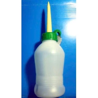 Bình nhựa bơm nhớt  bầu 500ml x 2 cái....
