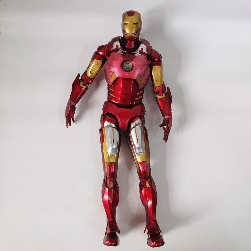 Số lượng lớn chính hãng NECA Marvel Avengers Iron Man Mô hình hình quá khổ Trang trí máy tính để bàn