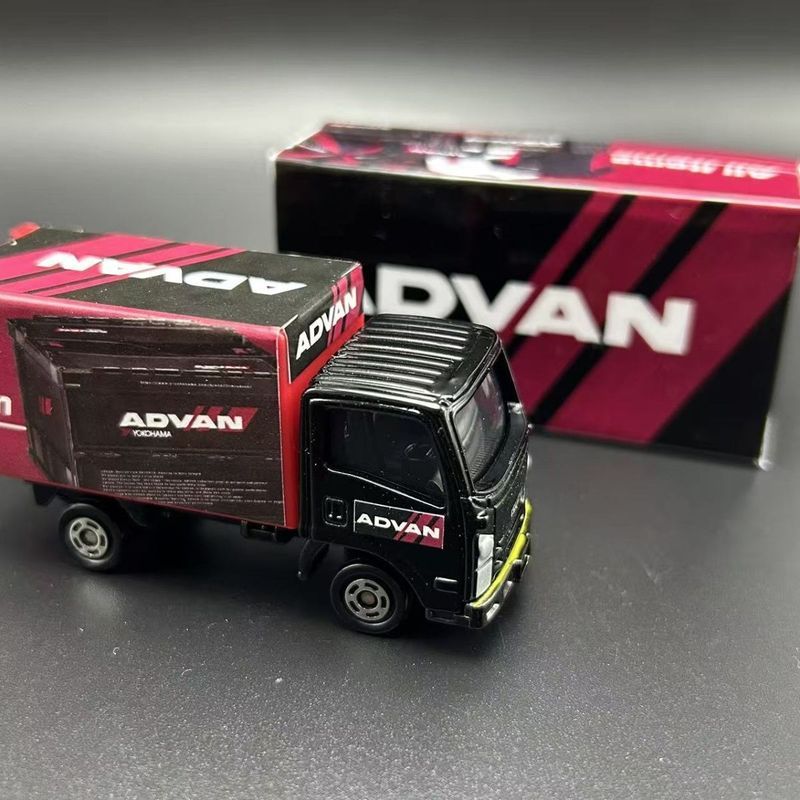 [Thẻ vòm] TOMY TOMICA ADVAN Transporter Isuzu ELF