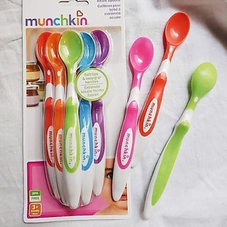 Thìa Mềm Cho Bé Ăn Dặm Munchkin Mỹ - Lòng Cạn, Dễ Bón Cho Bé