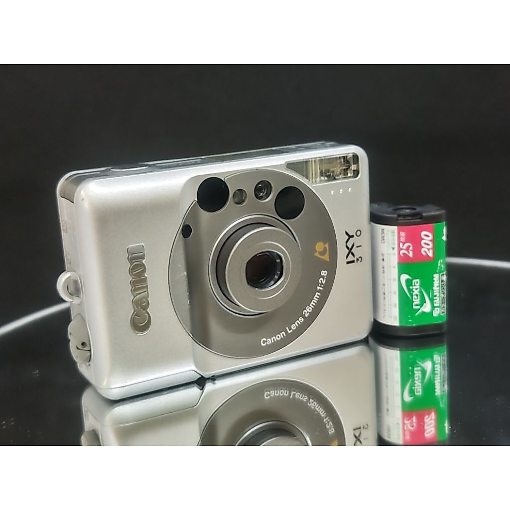 (Sưu tầm) Máy ảnh chụp film APS Canon ixy 310