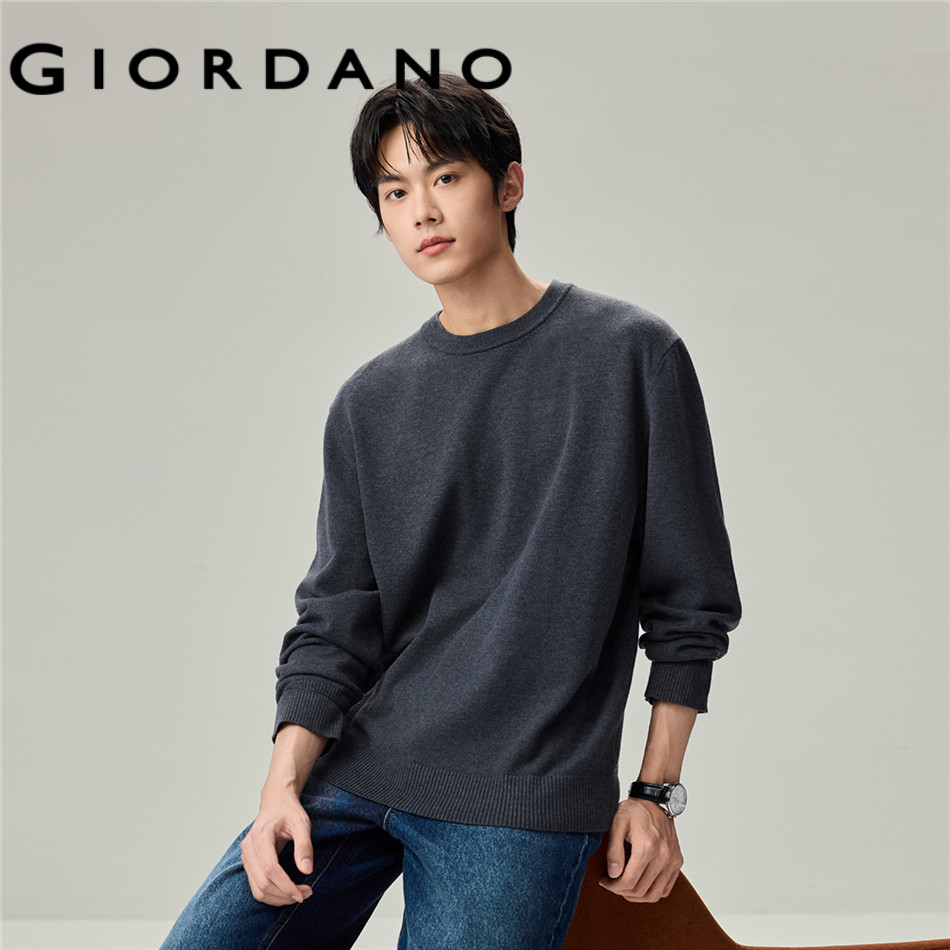 GIORDANO MEN Solid color crewneck sweater 13056635