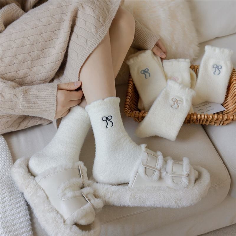 Tất Len Cổ Cao Lông Cừu Ấm Áp Hoạ Tiết Nơ Dễ Thương Ngọt Ngào