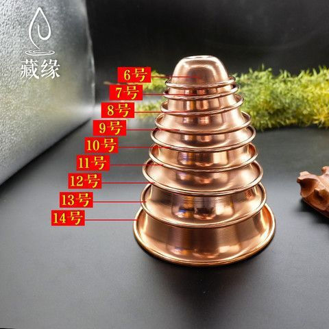 The red lotus of Dharma before the Buddha10y New crystal and brass Buddhist altar supplies water cup
