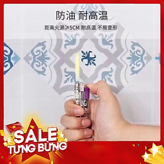 Cuộn Giấy Dán Bếp Hoạ Tiết Kẻ Tráng Nhôm Size 2m x 60cm - Tiện Lợi Và Đẹp Mắt