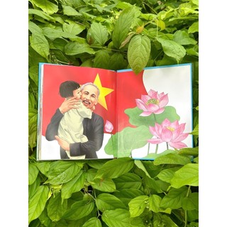 Sách - Bác Hồ Sáng Mãi Niềm Tin