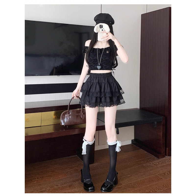 Chân váy ngắn Trắng đen ren phong cách mới | BigBuy360 - bigbuy360.vn