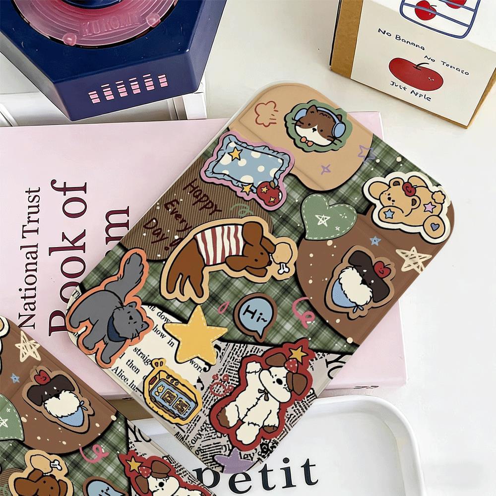 Vintage Bear Collage Foldable Pocket Mirror, Retro Daily Makeup Mirror