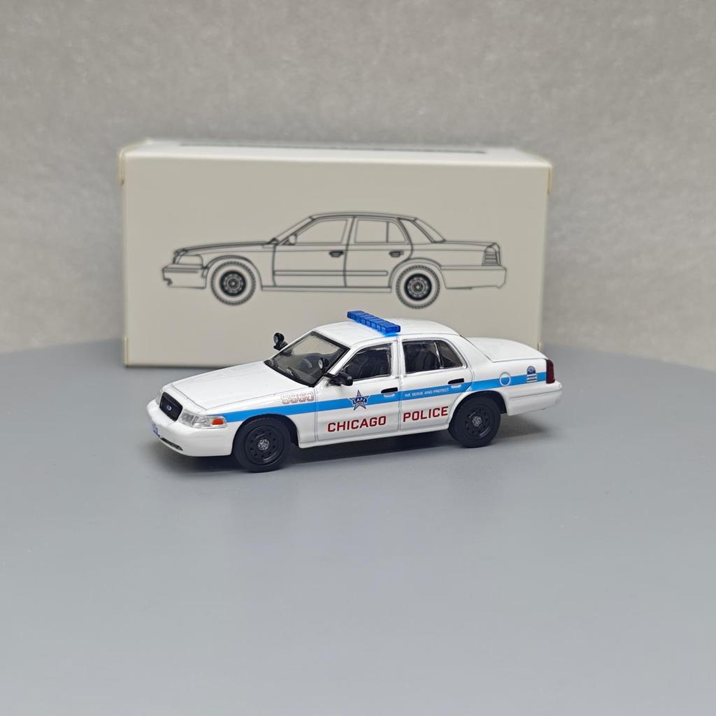 596 1: 64 FCV Crown Victoria-Illinois Chicago Police Station 76