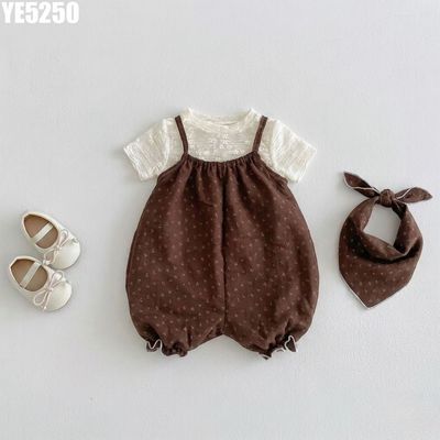 Bộ Bé Gái Áo Kem Phối Yếm Nâu Vintage Xinh Mã form xinh dễ mặc MINTSCLOSET YE5250