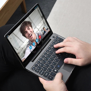 [Bỏ túi] Laptop pocket mini 8.9 inch GPD p2 màn hình cảm ứng cực kỳ nhỏ gọn cho người hay di chuyển Like new