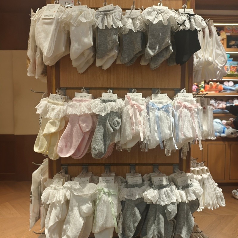 MINISO Mùa Xuân Du Lịch Series Kẻ Sọc Nơ Vớ Giữa Ống Tất Bê MINISO Sản Phẩm Cao Cấp