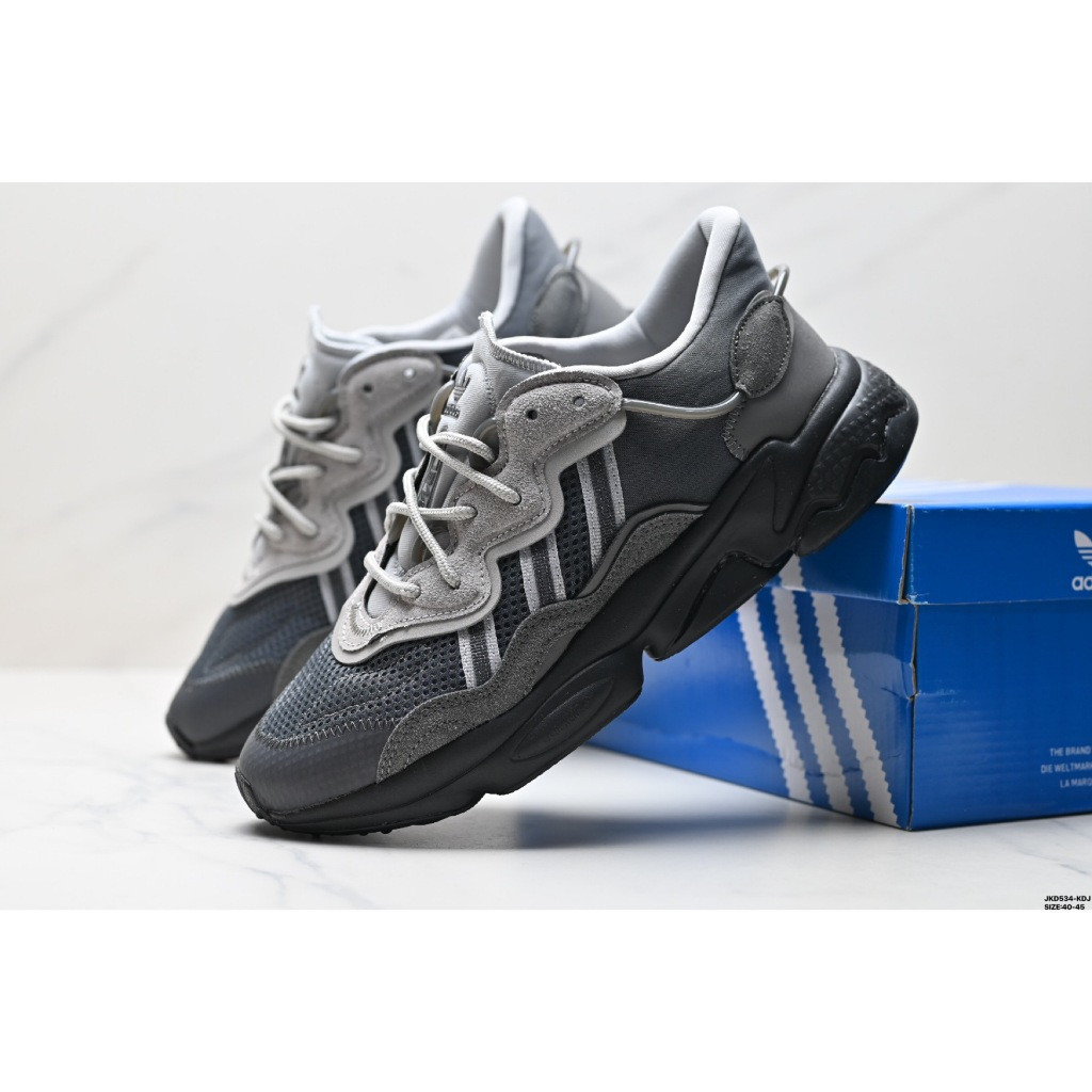 Giày chạy bộ thể thao thông thường Adidas Ozweego màu đen và xám