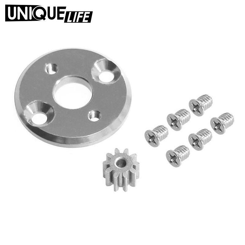 1 / 12 RC Car 370 Motor Mount Nâng cấp Phụ kiện kim loại chắc chắn Phụ tùng cho MN78 MN82 LC79 1: 12