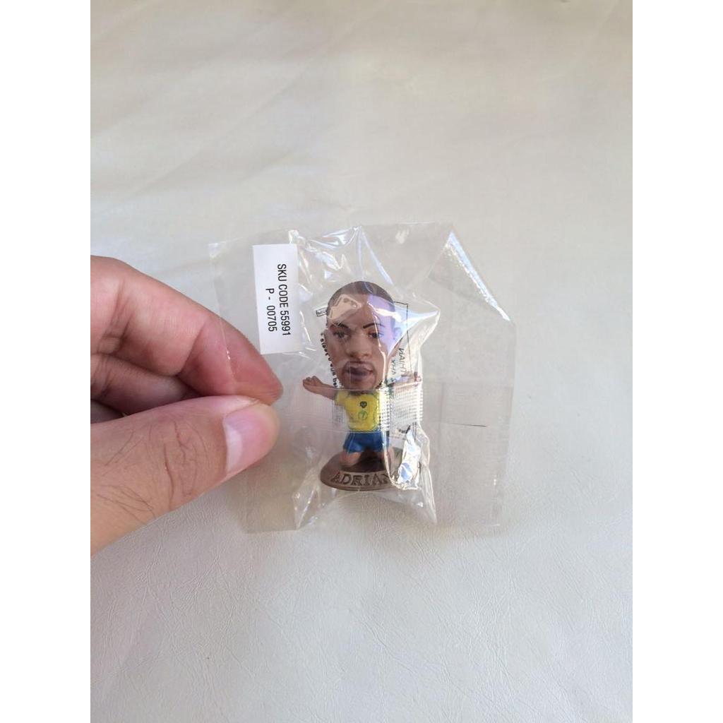 Búp bê búp bê Corinthian MicroStars Brazil Adriano Gold 3719 (Túi chính hãng)
