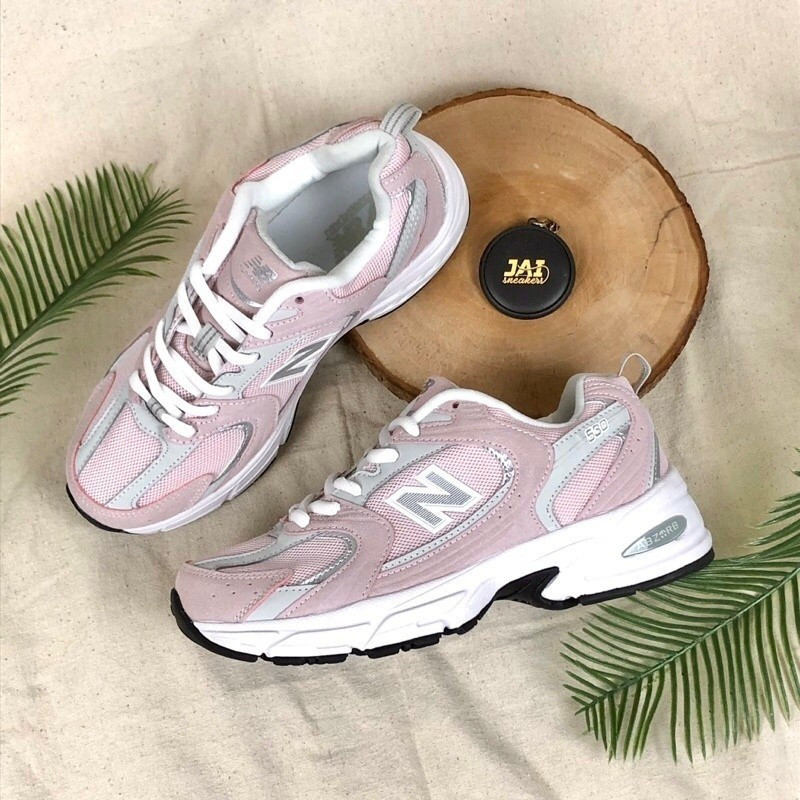 Giày thể thao BALANCE nữ màu hồng 530 New Balance