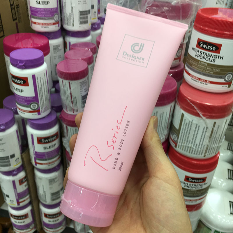 Hồng Kông Cosway rseries Lãng Mạn Body Lotion Dưỡng Ẩm Dưỡng Ẩm Hương Thơm Body Lasting Ladies 200ml