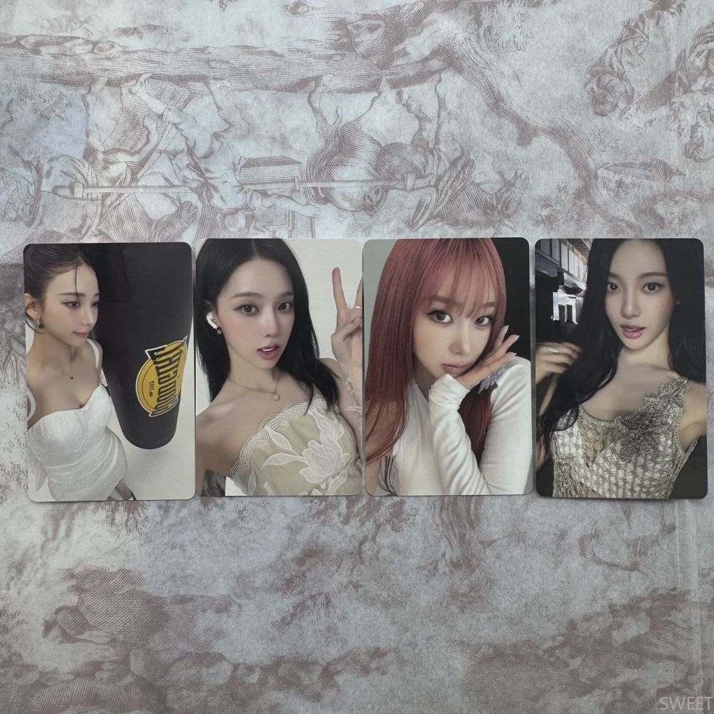 Aespa World Tour thẻ ngẫu nhiên winter karina thẻ nhỏ