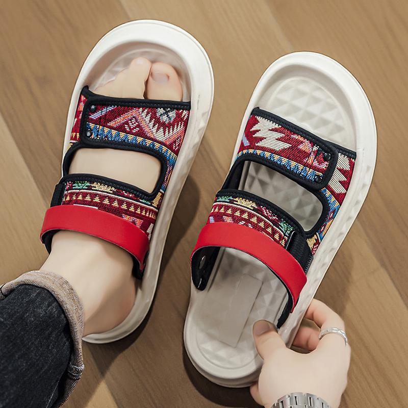 Giày Sandal Việt Nam Thoáng Khí Mùa Hè 2026 Nam Hợp Thời Trang Hai Tay Giày Đi Biển EVA Nhẹ Giày Nam