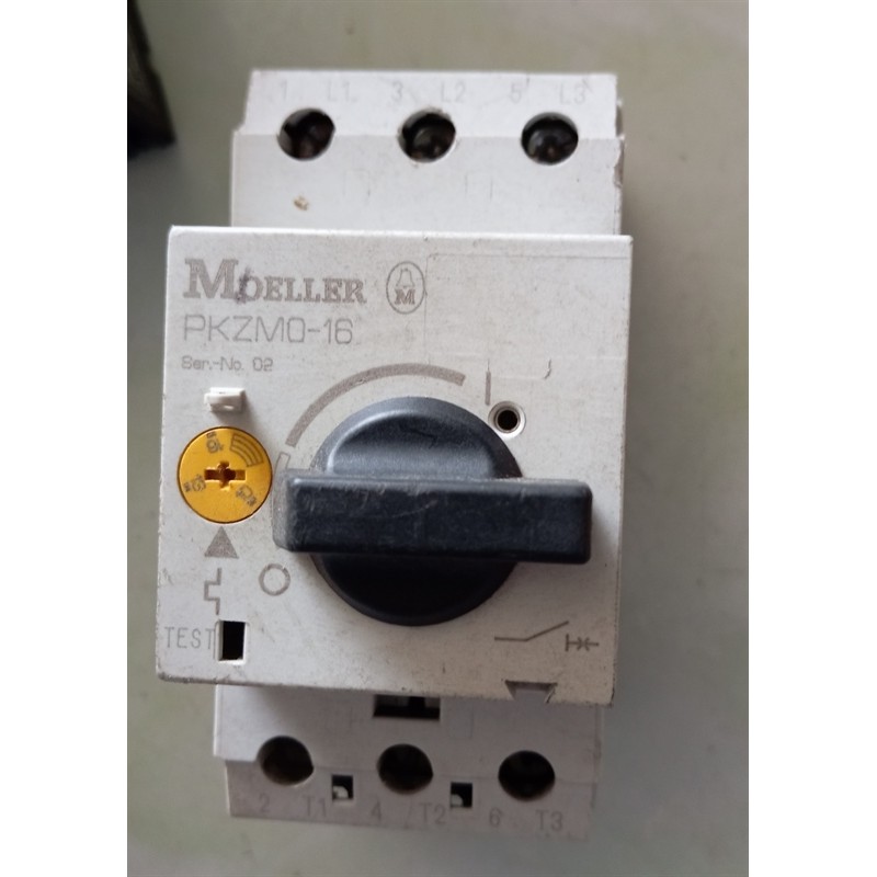 **BỘ NGẮT MẠCH BẢO VỆ ĐỘNG CƠ CŨ MOELLER PKZM0-16 10-16A**