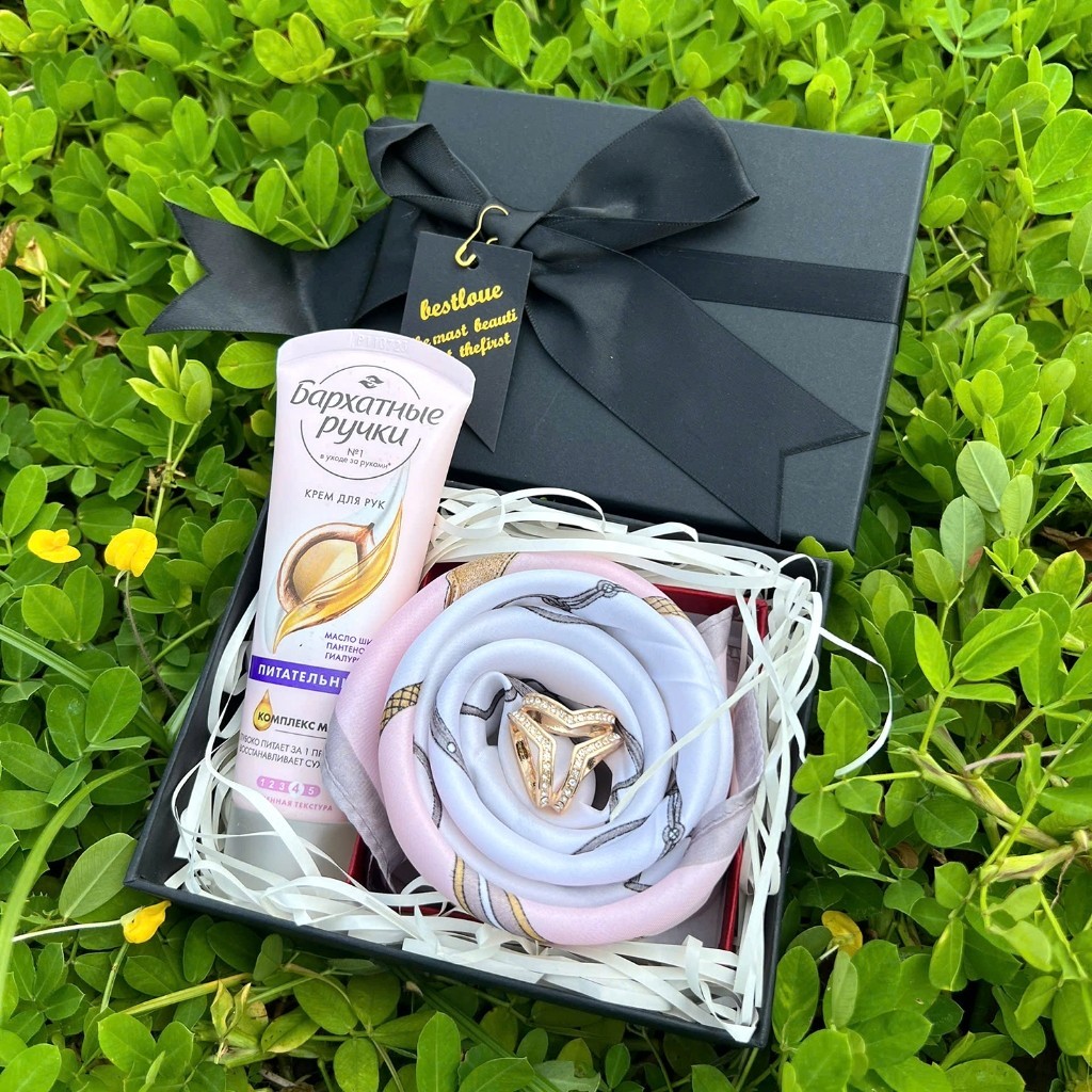 Set quà tặng cao cấp combo quà tặng khăn lụa kèm khuy cài sang trọng tặng Mẹ tặng bạn gái nhân dịp lễ 20/10