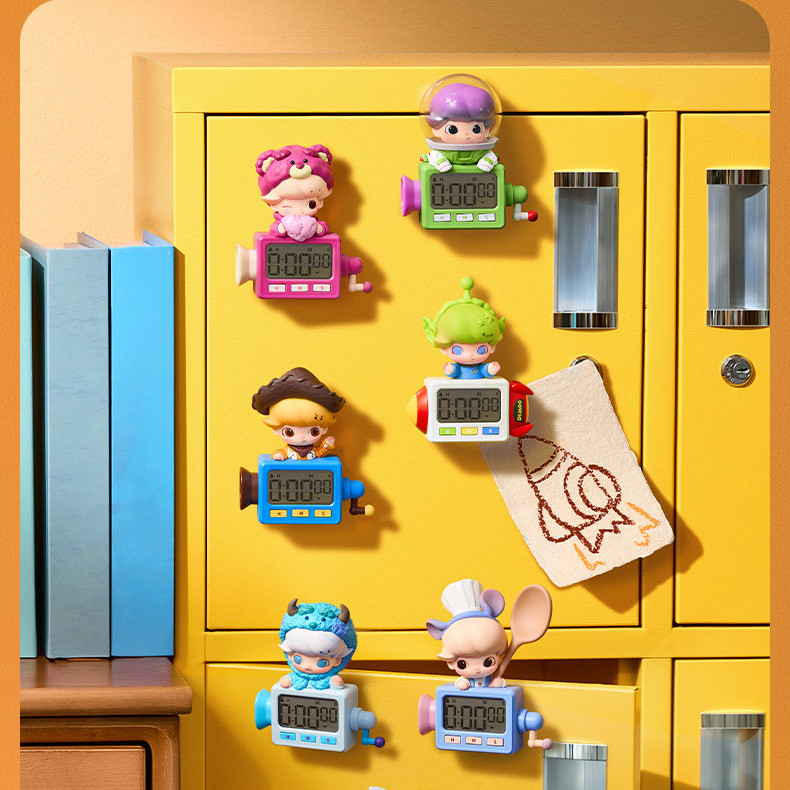POPMART DIMOO WORLD x PIXAR Hẹn Giờ Tủ Lạnh Nam Châm Hộp Mù Quà Tặng Woody Lotso Sulley Remy XNQ0