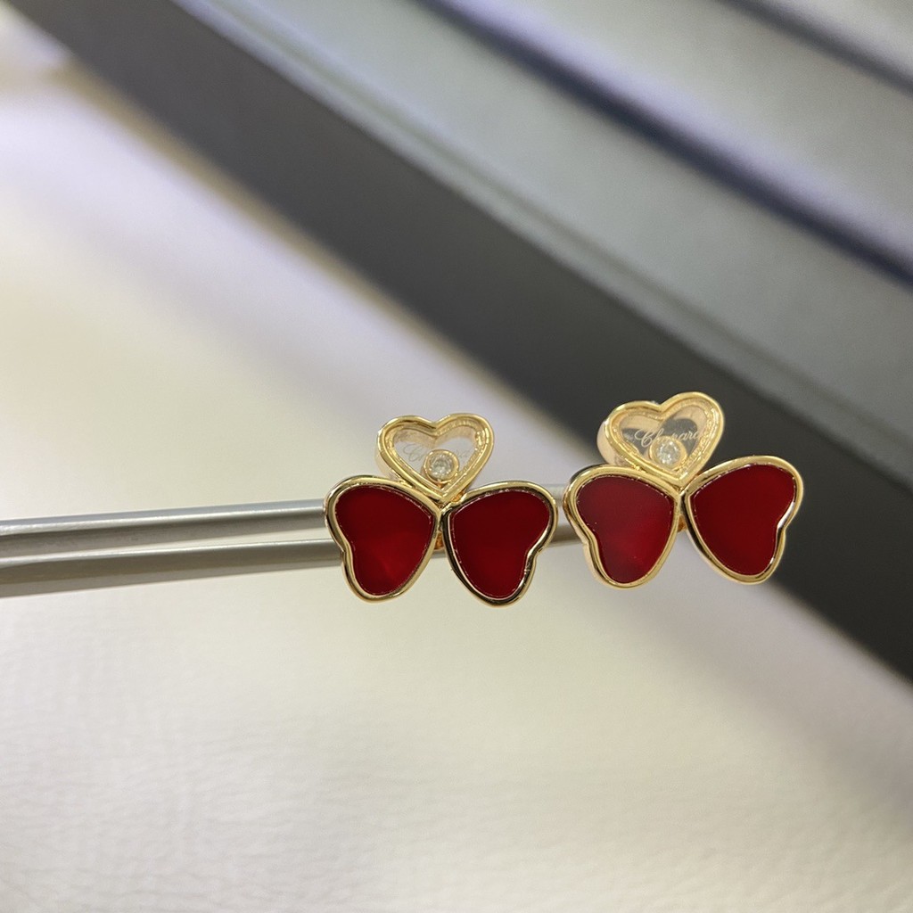 Exquisite White Shell Heart Earrings with Three Diamonds, Delicate and Thickly Plated18k Elegant and