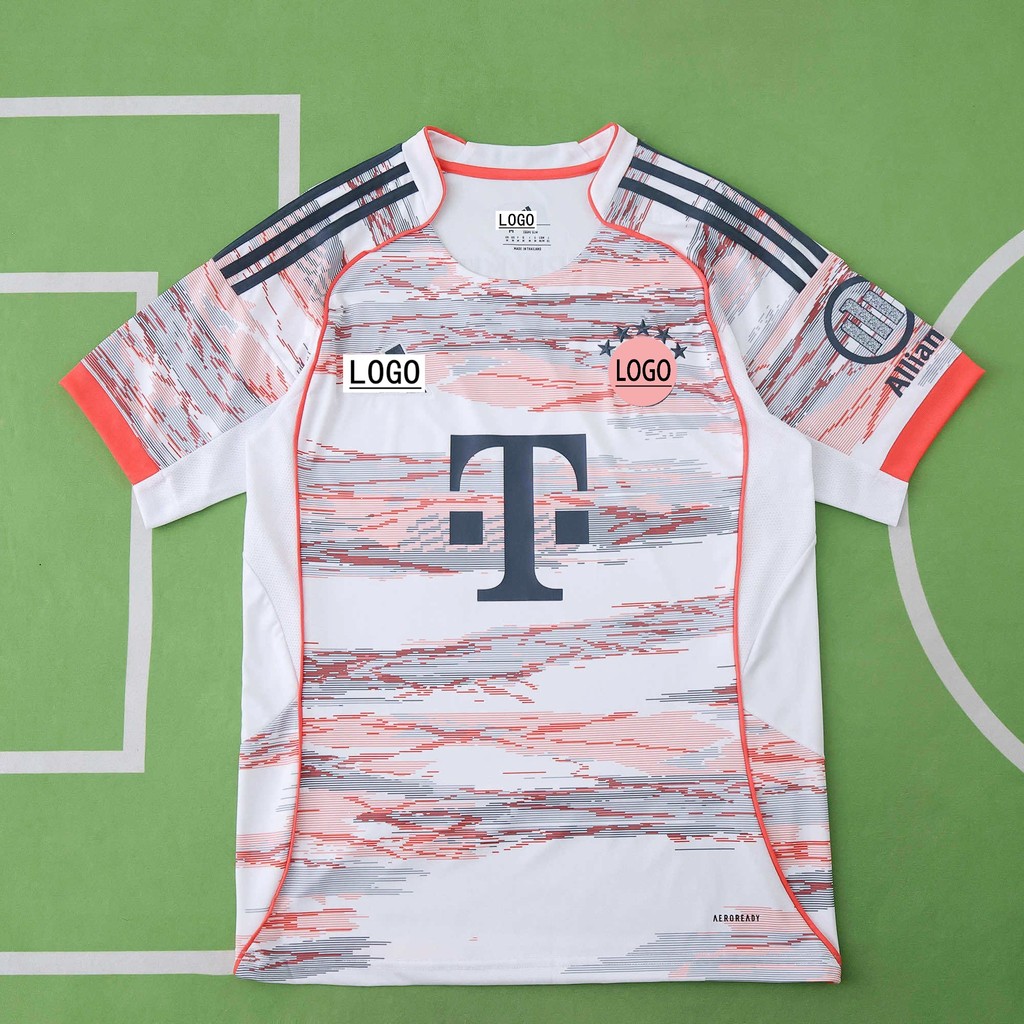 Mùa giải 2526 Bayern Munich (FC Bayern Munich) Phiên bản quạt sân khách