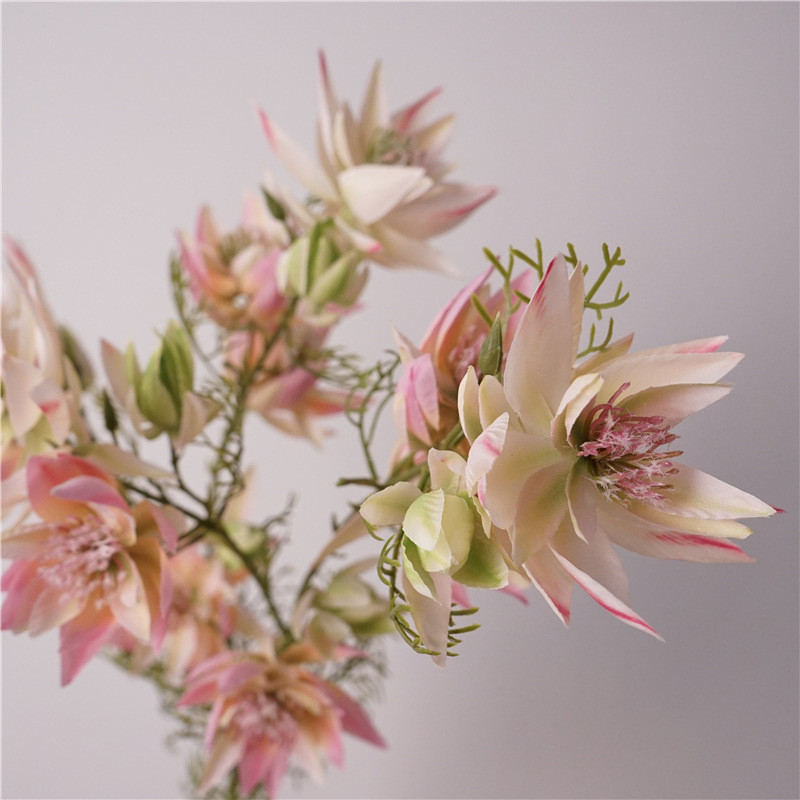 High-Quality Artificial Flowers South African Bride Flowers Fairy Flowers Handheld Bouquet Design Ph