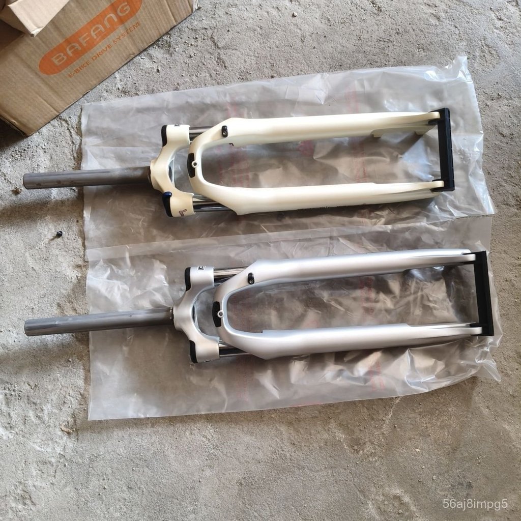 Phuộc trước xe đạp địa hình 700c hợp kim nhôm giảm xóc dầu êm ái phanh đĩa