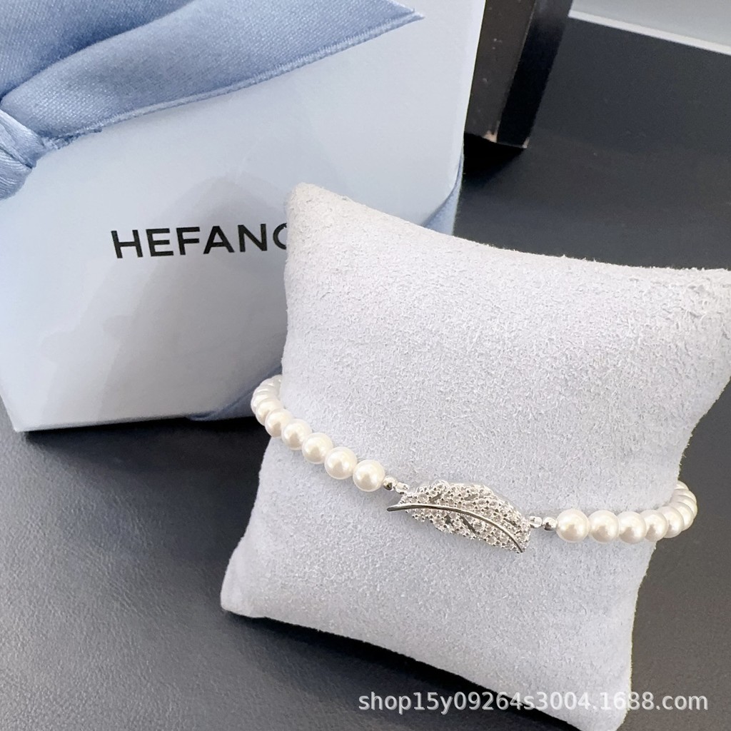Jewelry Feather Bracelet Accessories Light luxury and elegant accessories and jewelry