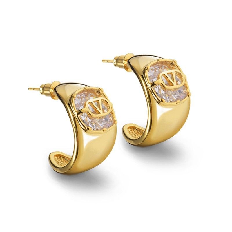 Bông tai phong cách Chanel retro quý phái, phù hợp xu hướng người nổi tiếng